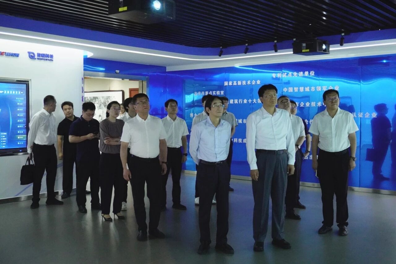 南昌市委副书记、市长高世文调研球盟官方(中国)—以AI赋能韧性城市建设情况